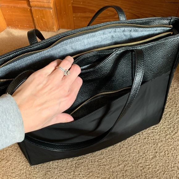 Freshly Picked tote- Like New! - Picture 2 of 3